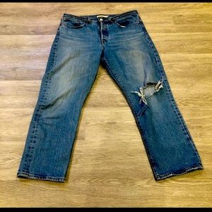 LEVI’S Wedgie Straight Big E Distressed Jeans Size 30